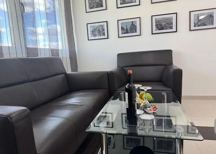 Apartment Centralpark 2 *