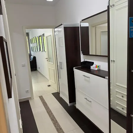 Apartment Centralpark 2 *