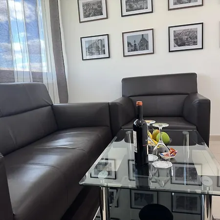 Apartament Centralpark 2 *